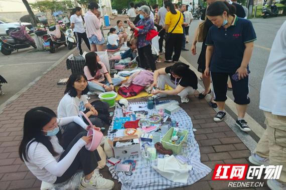 适合摆地摊的小商品