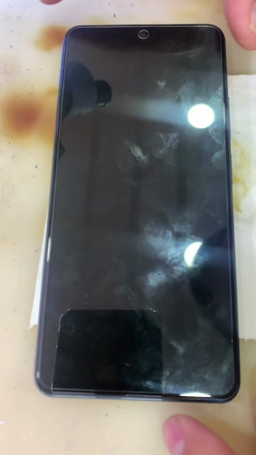 红米k40出现黑屏
