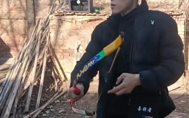 弓式弹弓