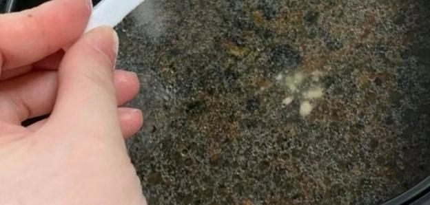 空气炸锅顶部陈旧油污怎么清洗