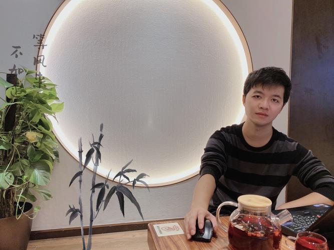 头上有树叶的表情包图标