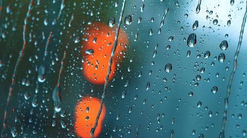 雨天视频素材免费下载