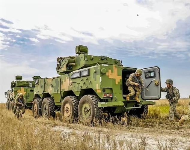 装甲运兵车