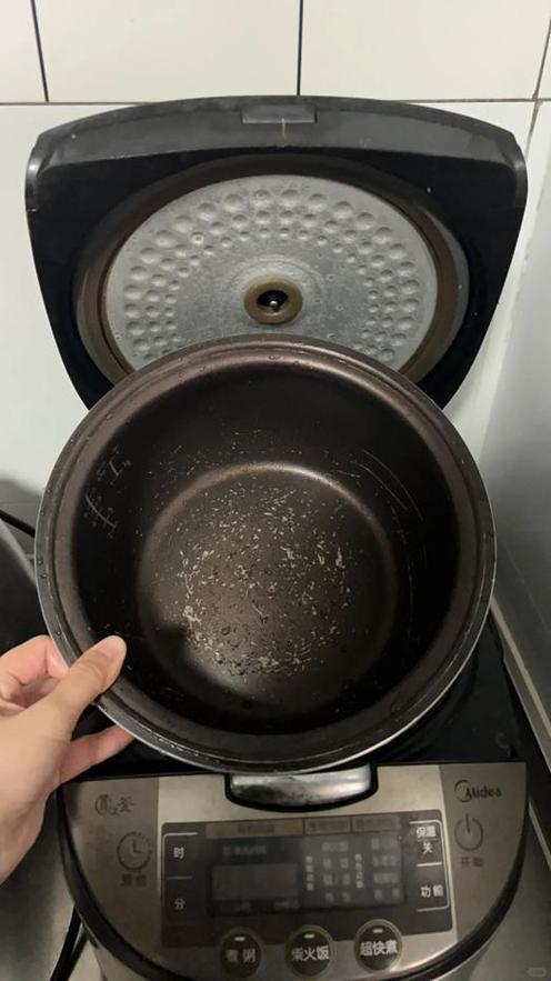 电饭煲内胆涂层脱落