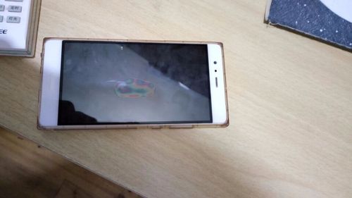 为什么换了内屏有光圈