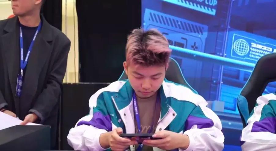 天才小澜vs佳尤