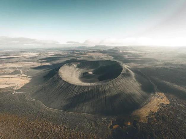 跳入死火山有危险吗