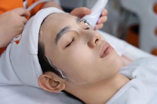 男士怎样保养脸部皮肤