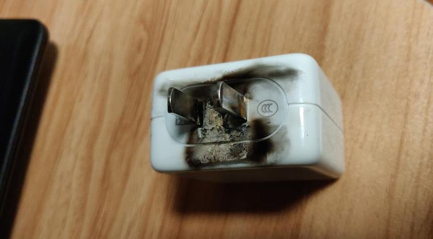 充电器烧了是怎么回事