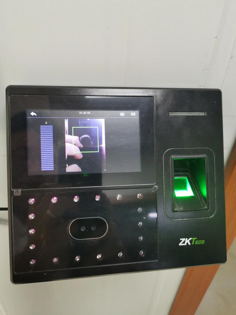 考勤机破解管理员缩略图