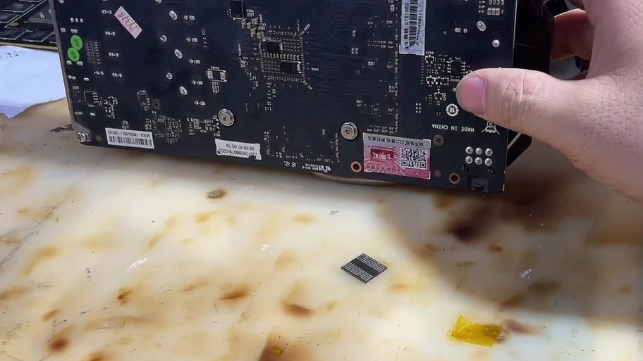 玩游戏出现白色块