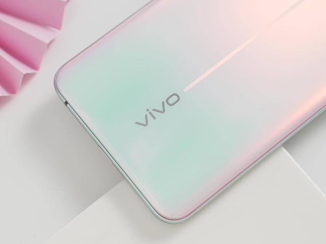 vivo手机菱形摄像头截图