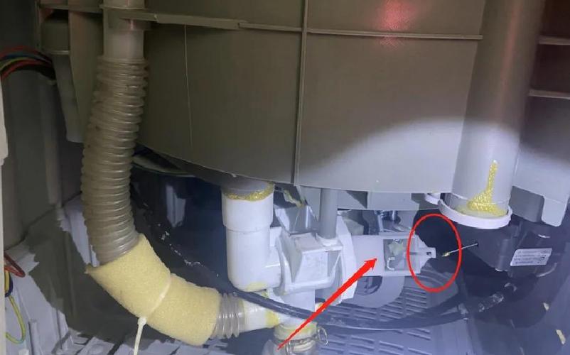 小神螺洗衣机排水故障