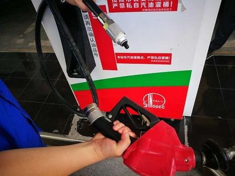 自助加油枪不插卡可以加油么