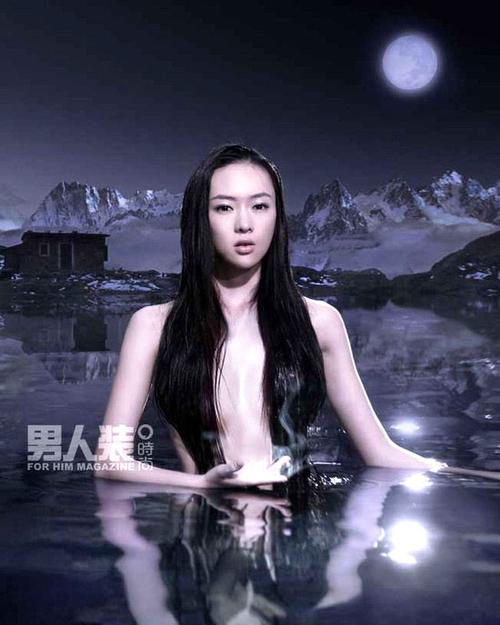 女生在你面前遮胸说明什么截图