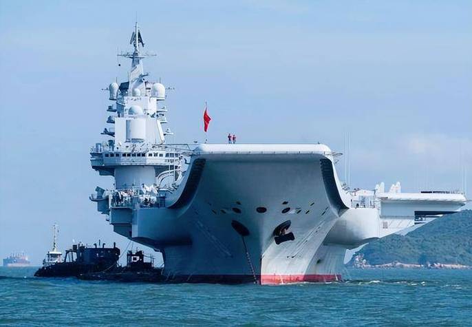 中国海军航母辽宁舰