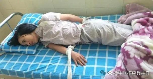 四肢被固定折磨尿孔怎么办