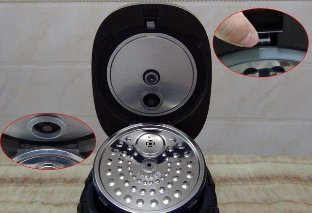 电饭煲盖子弹簧拆卸方法