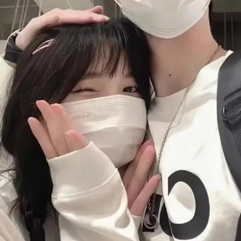 s和m的情侣头像