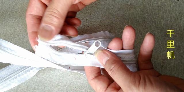 鞋子拉链头掉了怎么装