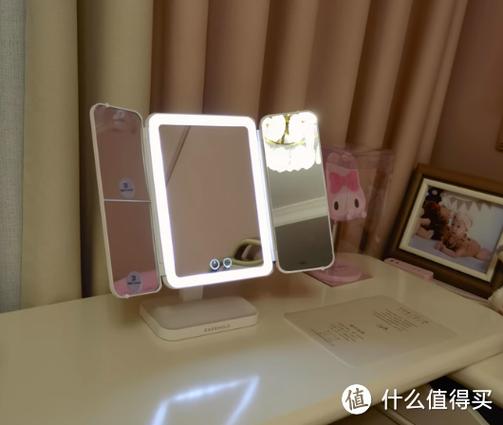 带灯的化妆镜怎么拆开
