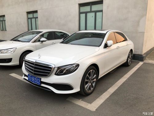 奔驰e300l白色截图