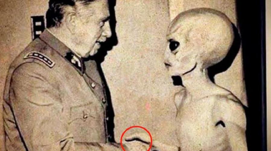 外星人打得过人类吗