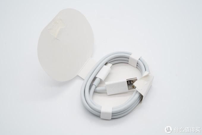 iQOO 120W FlashCharge超快闪充充电器