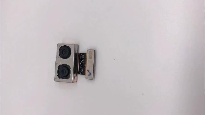 手机摄像头脏了用什么擦