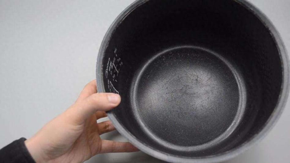 电饭煲锅涂层掉了还能用吗图标