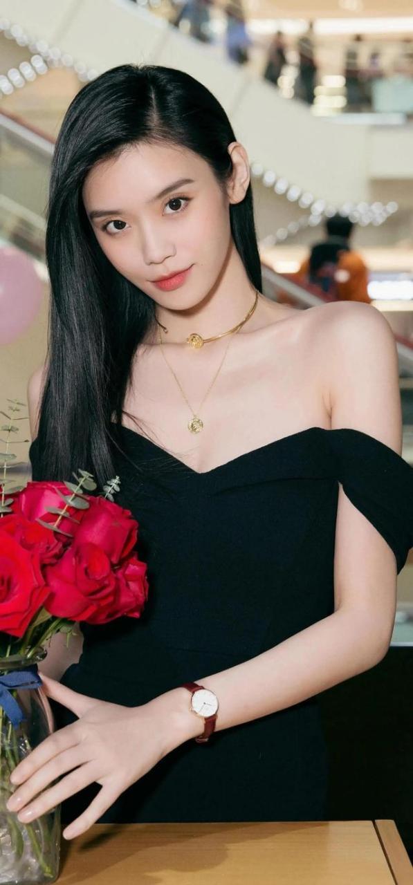 超模奚梦瑶