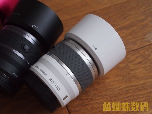 尼康白色镜头