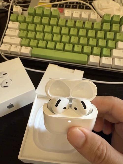 快充头给蓝牙耳机充电