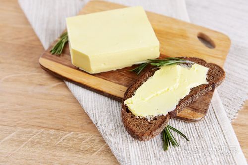 黄油和黄奶油哪个更美味缩略图