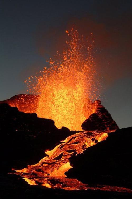 火山壁纸