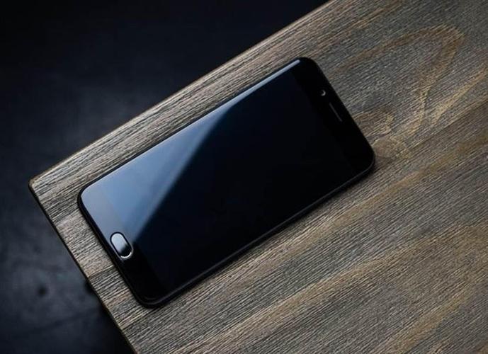 OPPOr9黑边框