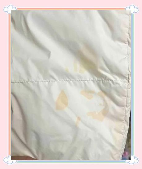羽绒服染上颜色了怎么去除