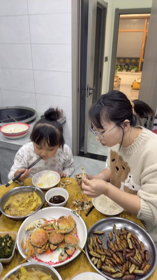 兜兜吃吃吃真实长相