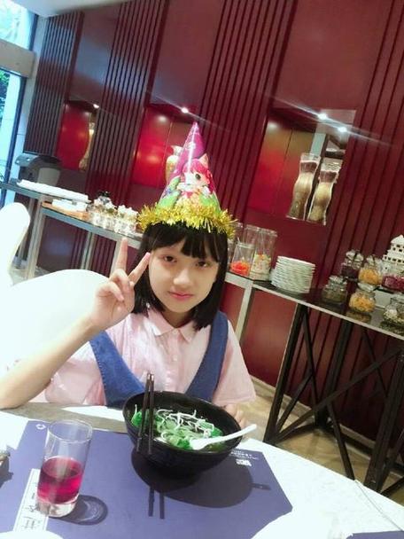 西子小小的妈妈