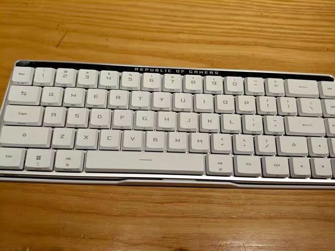 玩家国度小键盘怎么开启