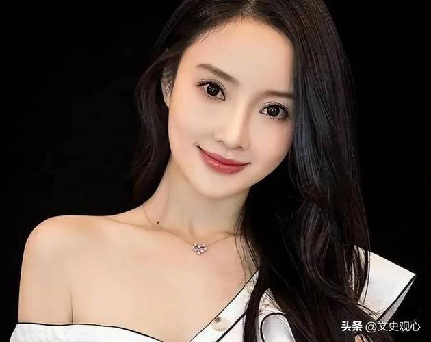 第一章大明星李小璐小说