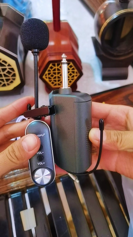 手机不开扩音听不见是怎么回事