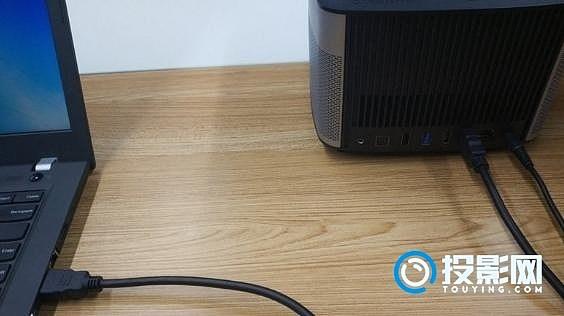 小帅投影仪怎么进入系统设置