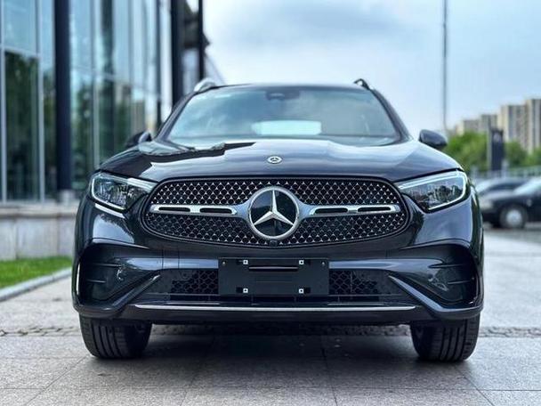 奔驰glc260价格表缩略图