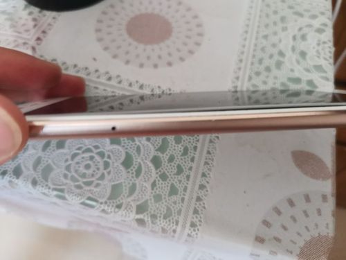 手机屏翘边了有什么影响