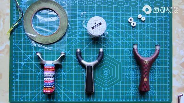 圆头弹弓怎样上皮筋视频