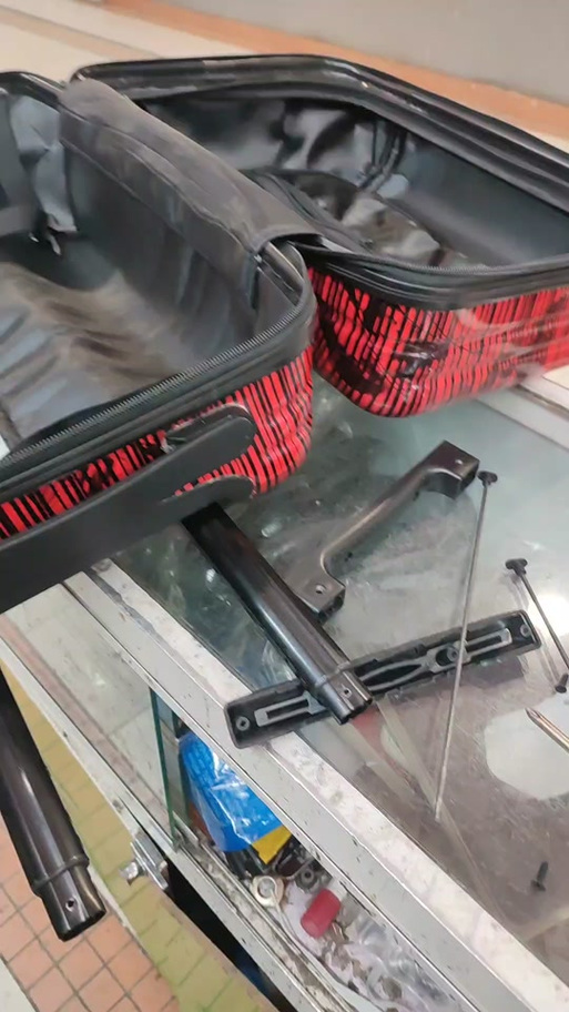 行李箱杆子拉不出来怎么办