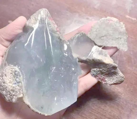 100种翡翠原石图片截图