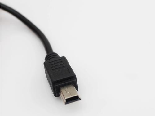 老年机的充电线接口截图
