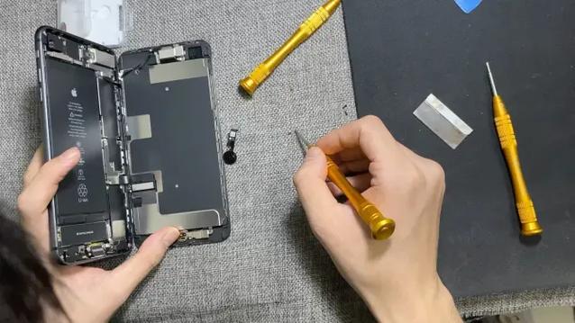 苹果8p为什么指纹用不了了